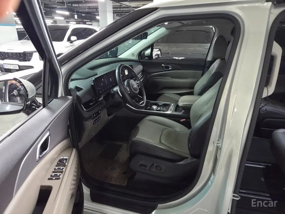 Фото 9 - Kia Carnival