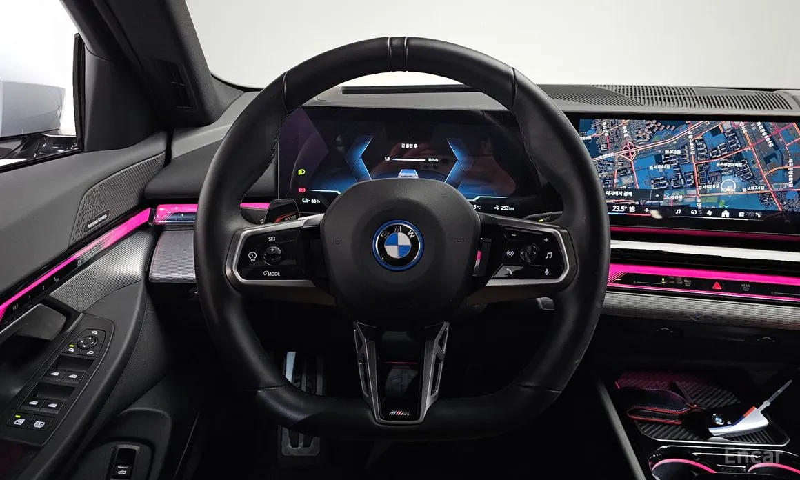 Фото 13 - BMW i5