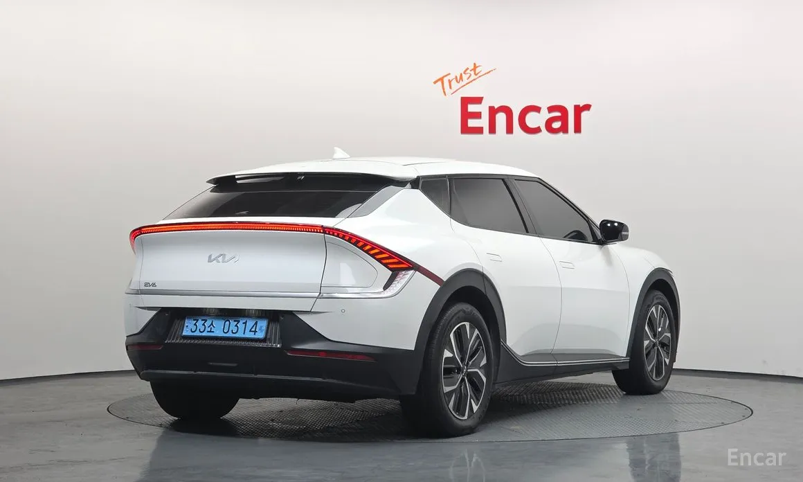 Фото 2 - Kia EV6