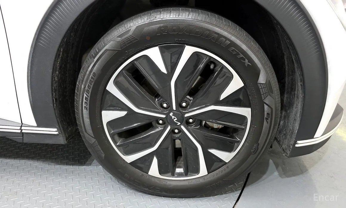 Фото 5 - Kia EV6