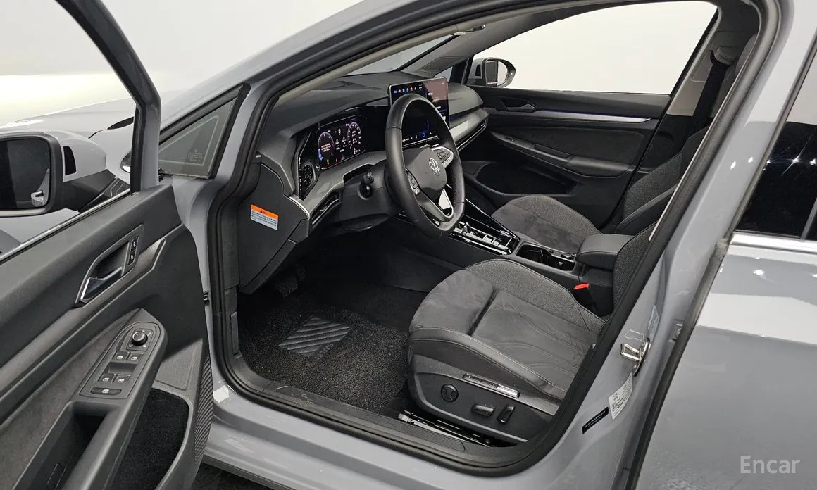 Фото 11 - Volkswagen Golf