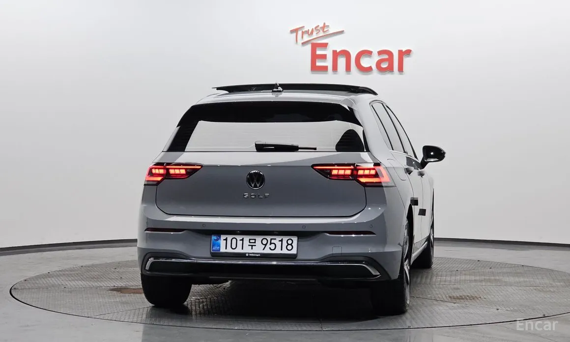 Фото 4 - Volkswagen Golf