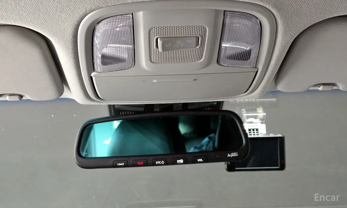 Фото 19 - Kia Niro