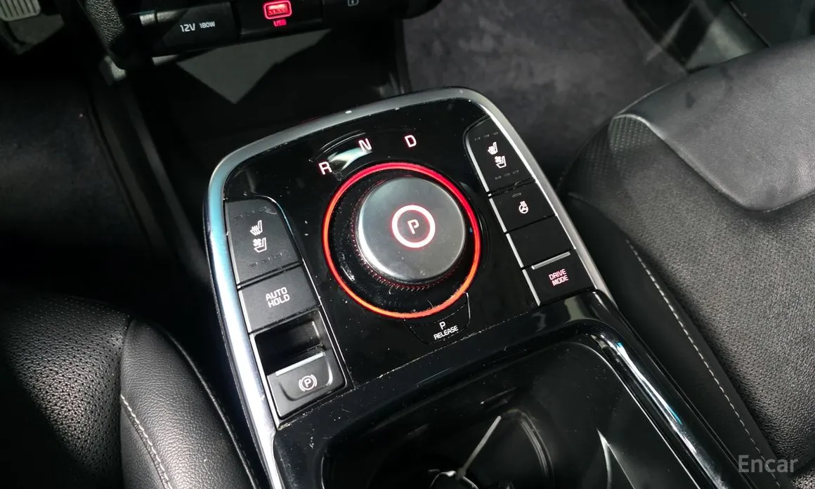 Фото 9 - Kia Niro