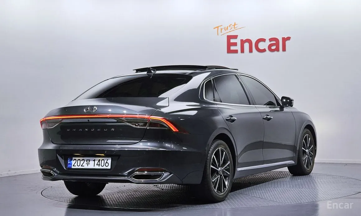Фото 2 - Hyundai Grandeur
