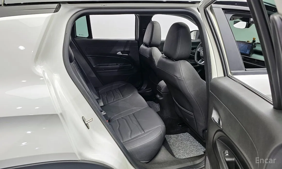 Фото 12 - Jeep Avenger