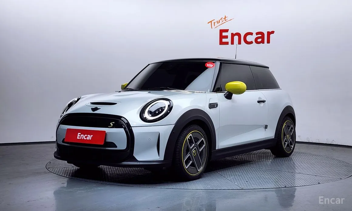 Фото 1 - Mini Cooper