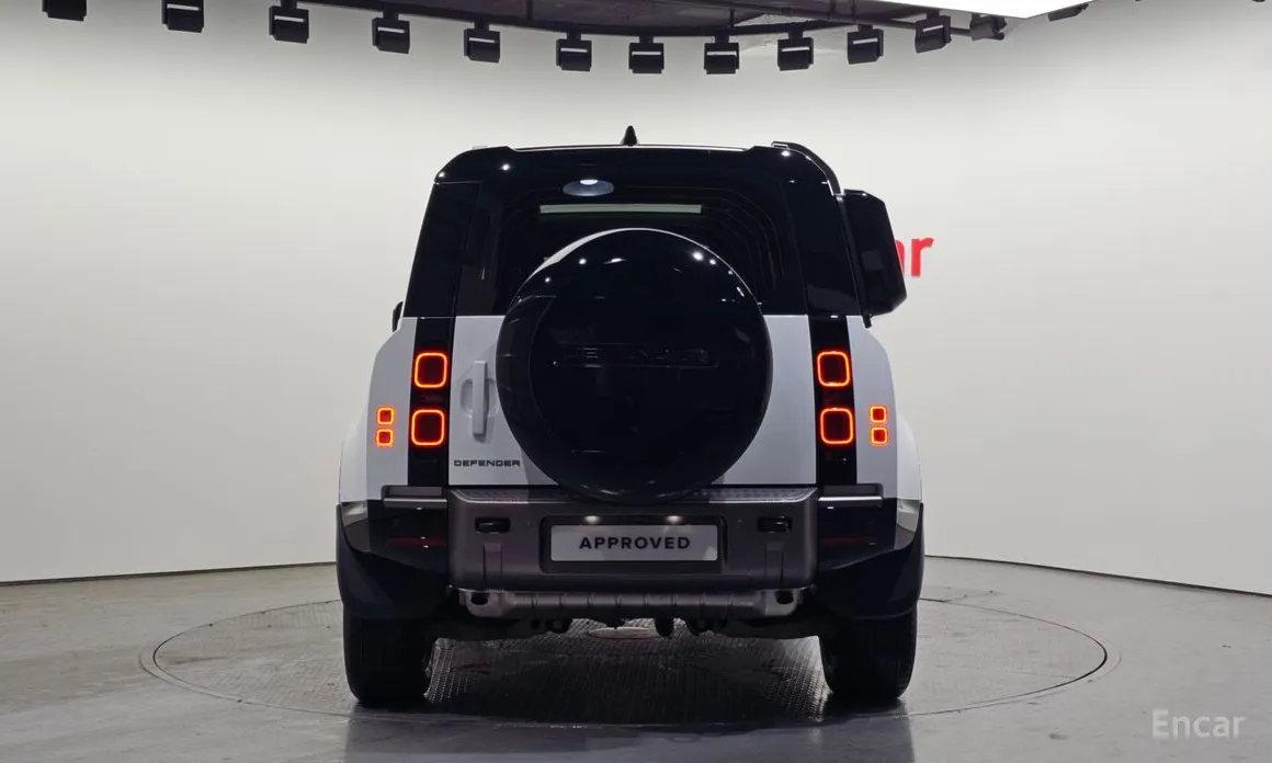 Фото 7 - Land Rover Defender