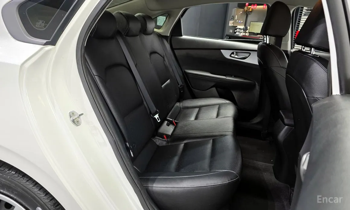 Фото 12 - Kia K3