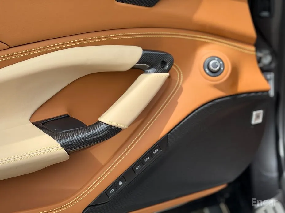 Фото 16 - Ferrari F8