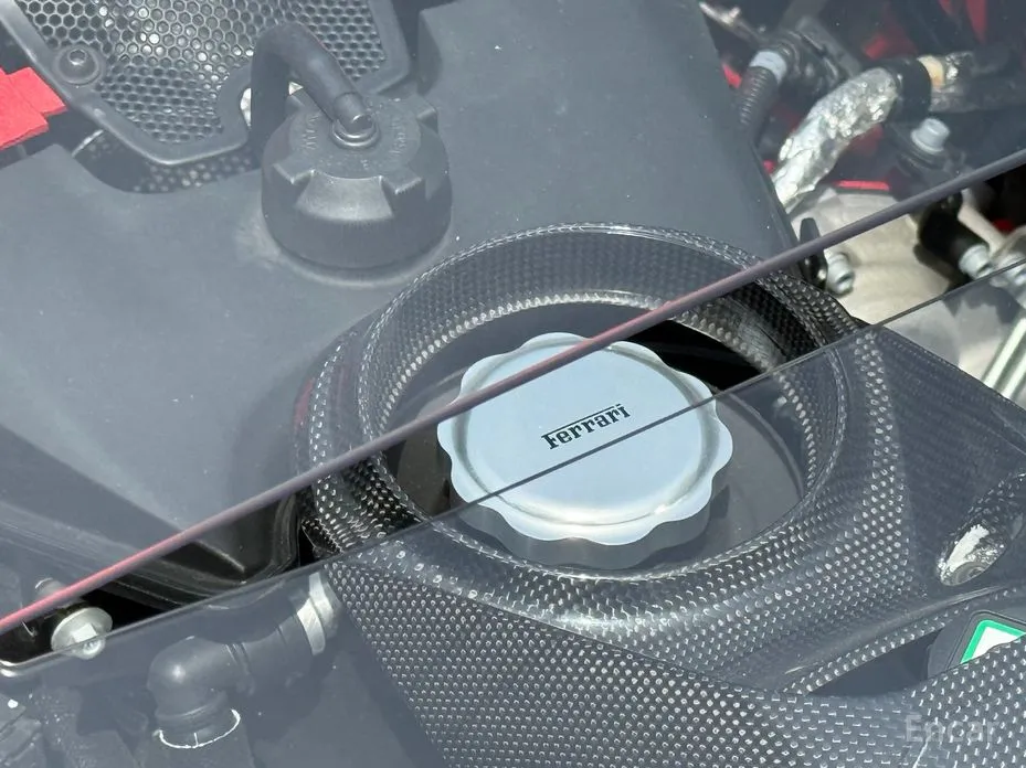 Фото 20 - Ferrari F8