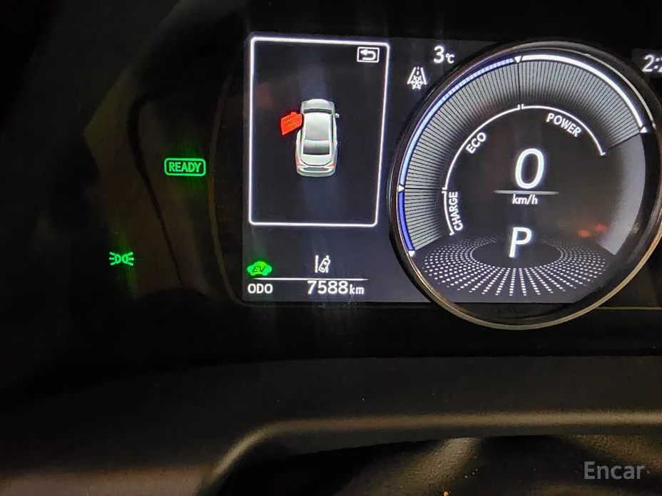 Фото 8 - Lexus ES