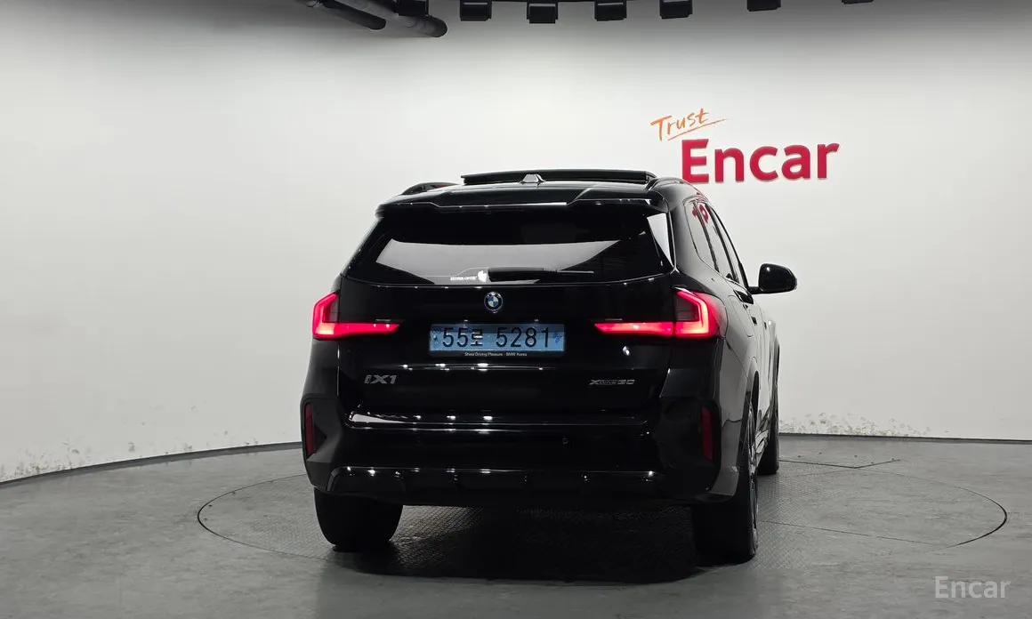 Фото 4 - BMW iX1