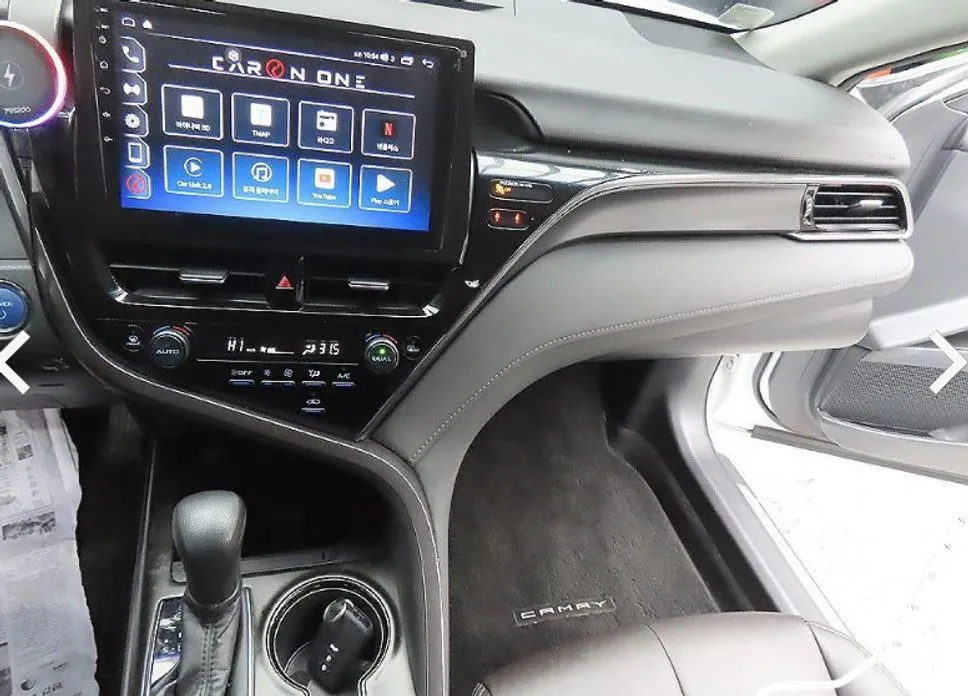 Фото 13 - Toyota Camry