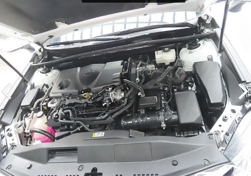 Фото 6 - Toyota Camry