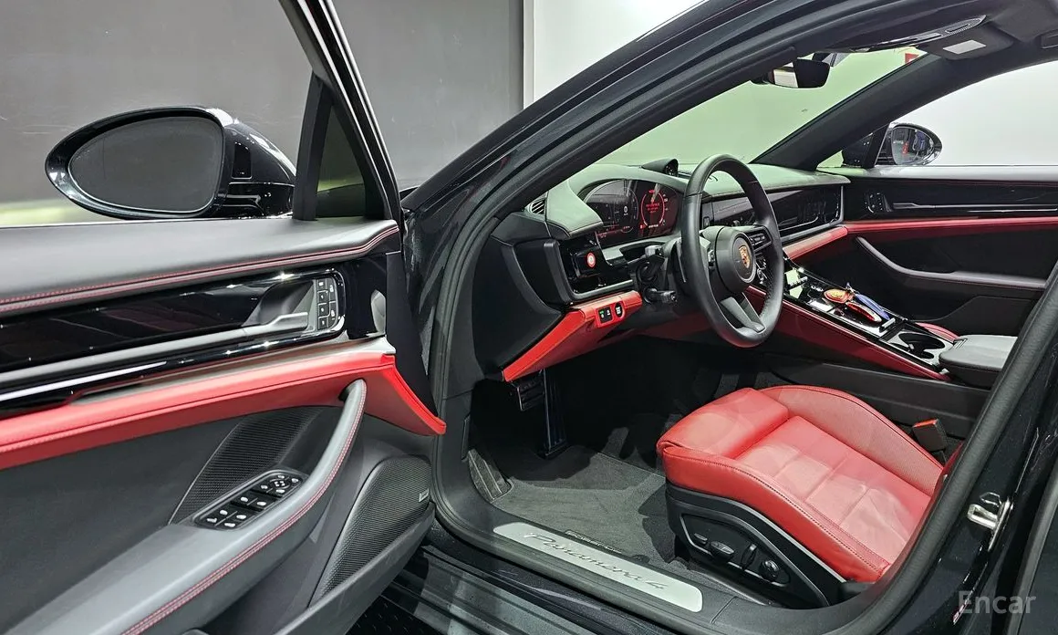 Фото 11 - Porsche Panamera