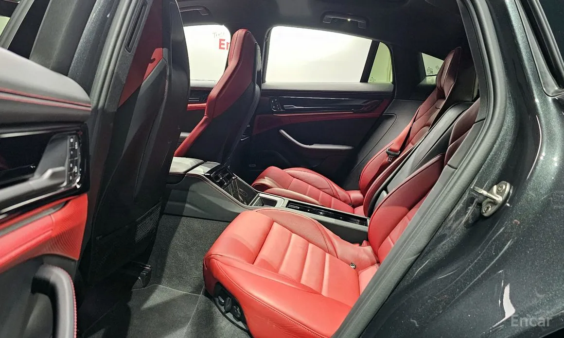 Фото 13 - Porsche Panamera