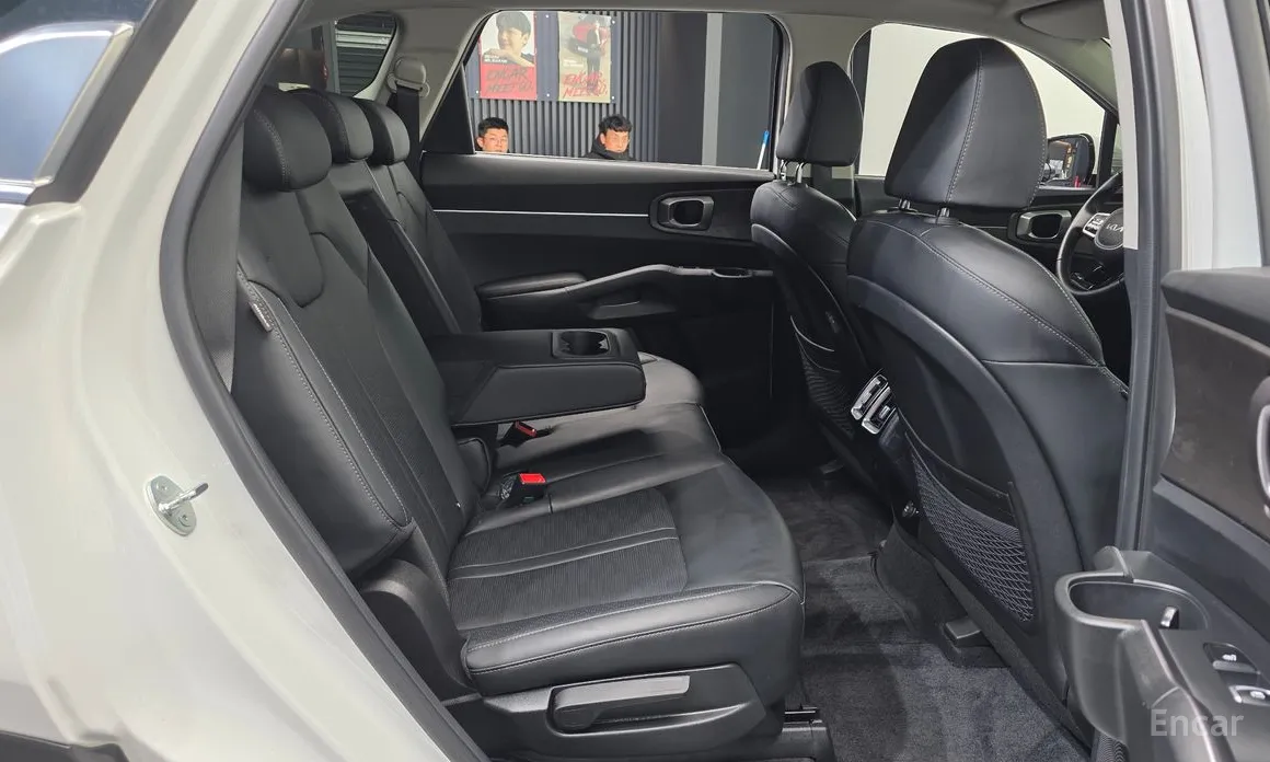 Фото 12 - Kia Sorento