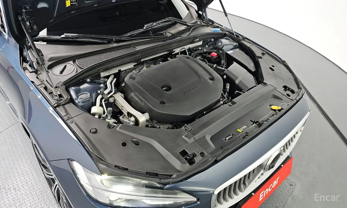 Фото 6 - Volvo S90