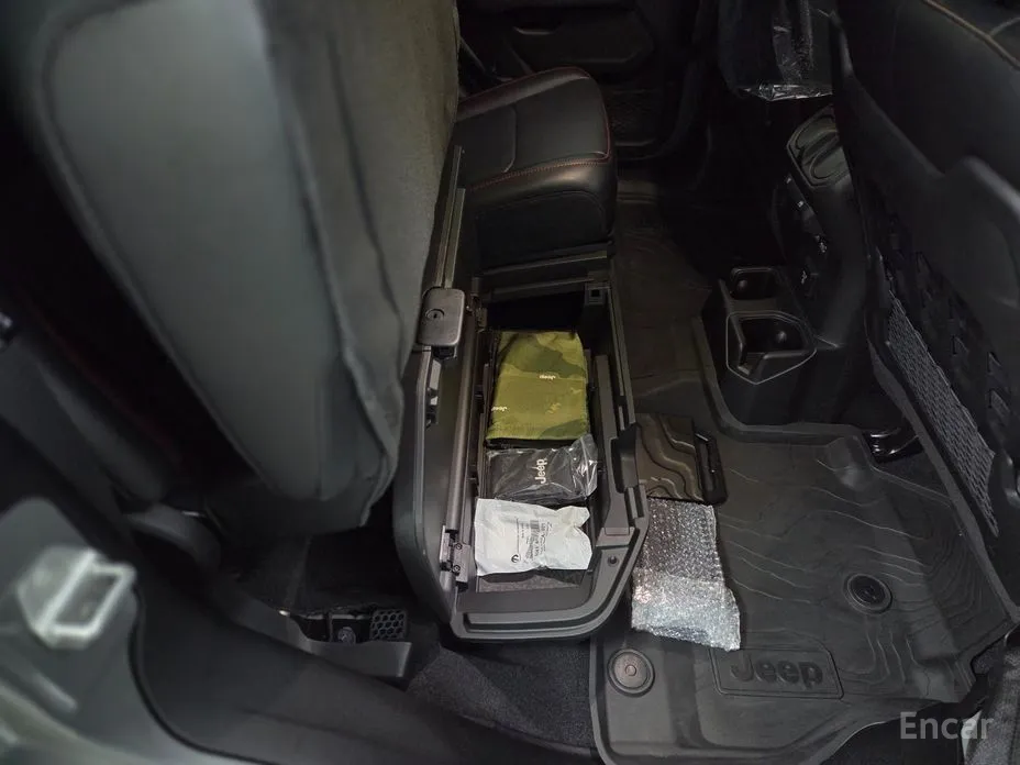 Фото 14 - Jeep Gladiator