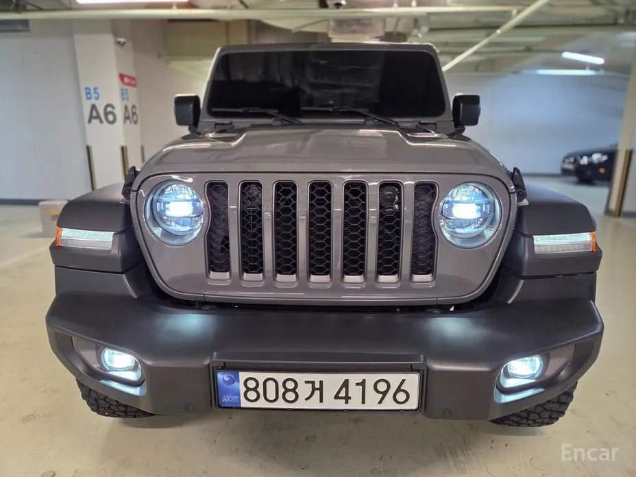 Фото 17 - Jeep Gladiator