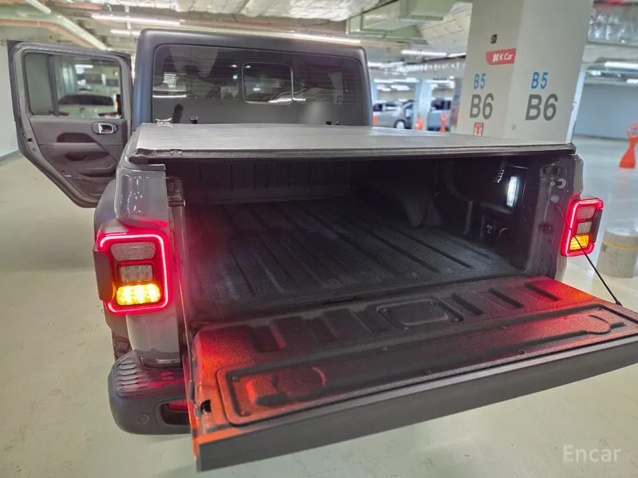 Фото 6 - Jeep Gladiator