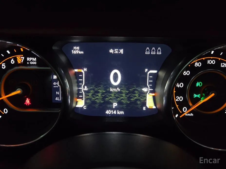 Фото 8 - Jeep Gladiator