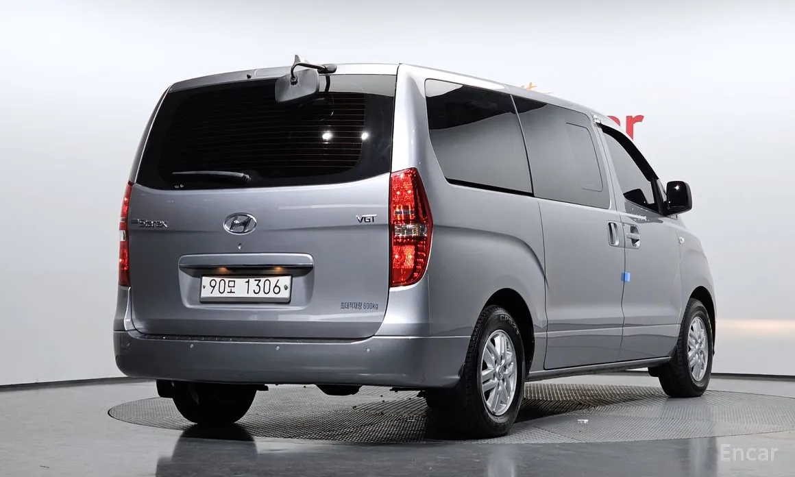 Фото 2 - Hyundai Starex