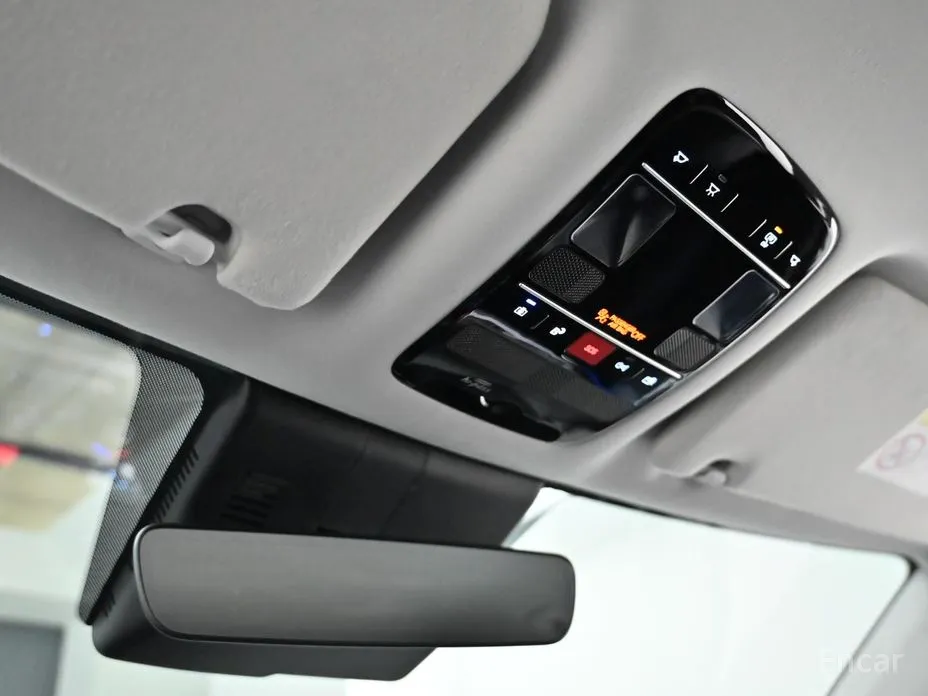 Фото 19 - Hyundai Santa Fe