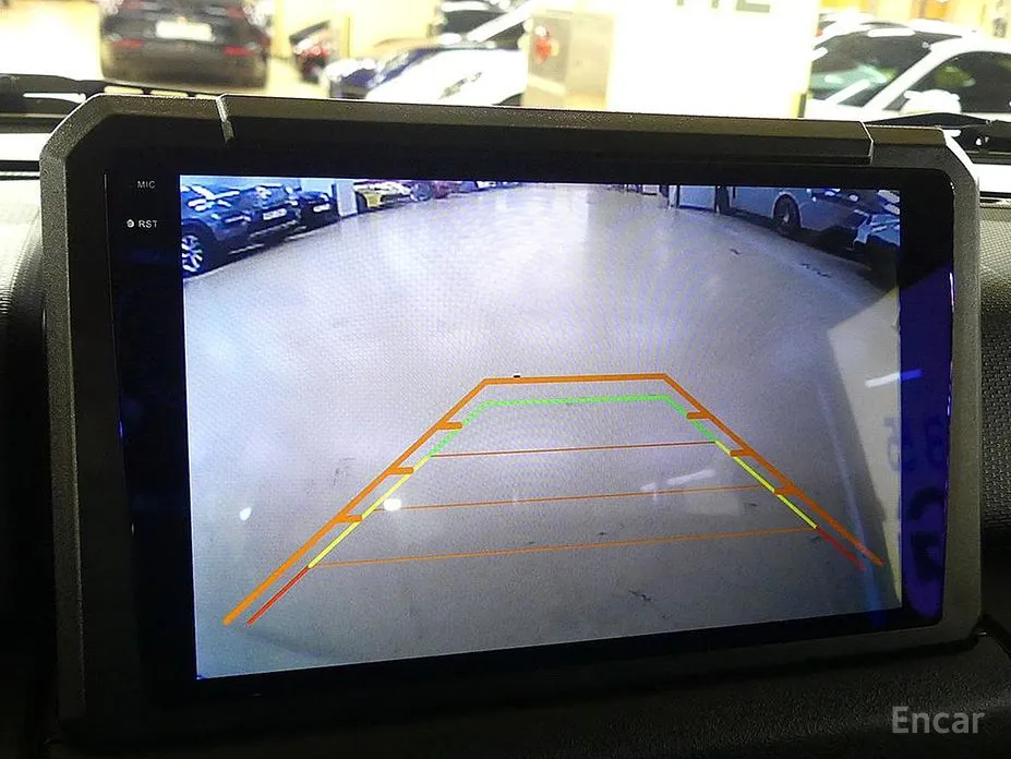 Фото 14 - Suzuki Jimny