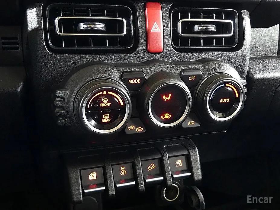 Фото 15 - Suzuki Jimny