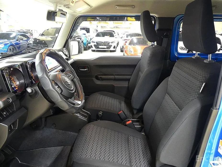 Фото 7 - Suzuki Jimny