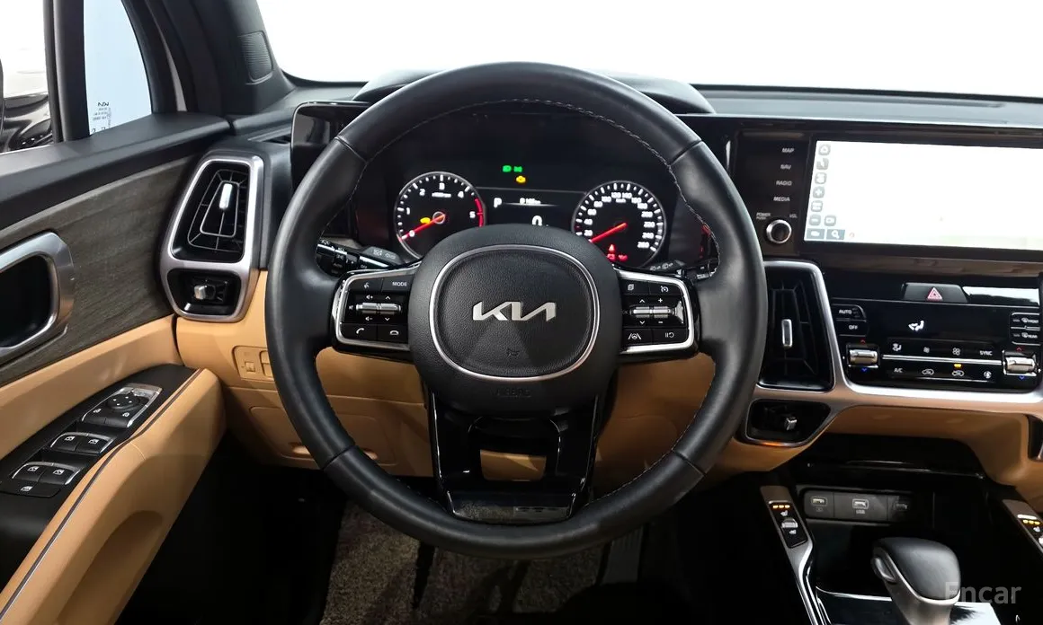 Фото 13 - Kia Sorento