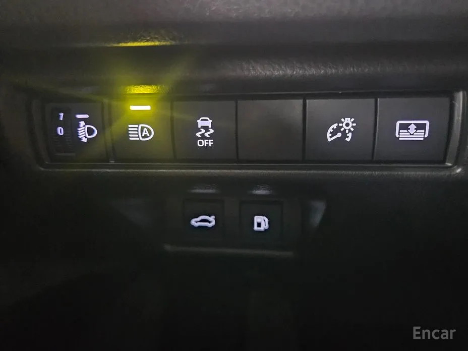 Фото 14 - Toyota Camry