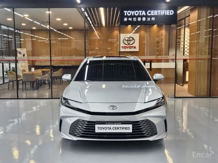 Фото 3 - Toyota Camry