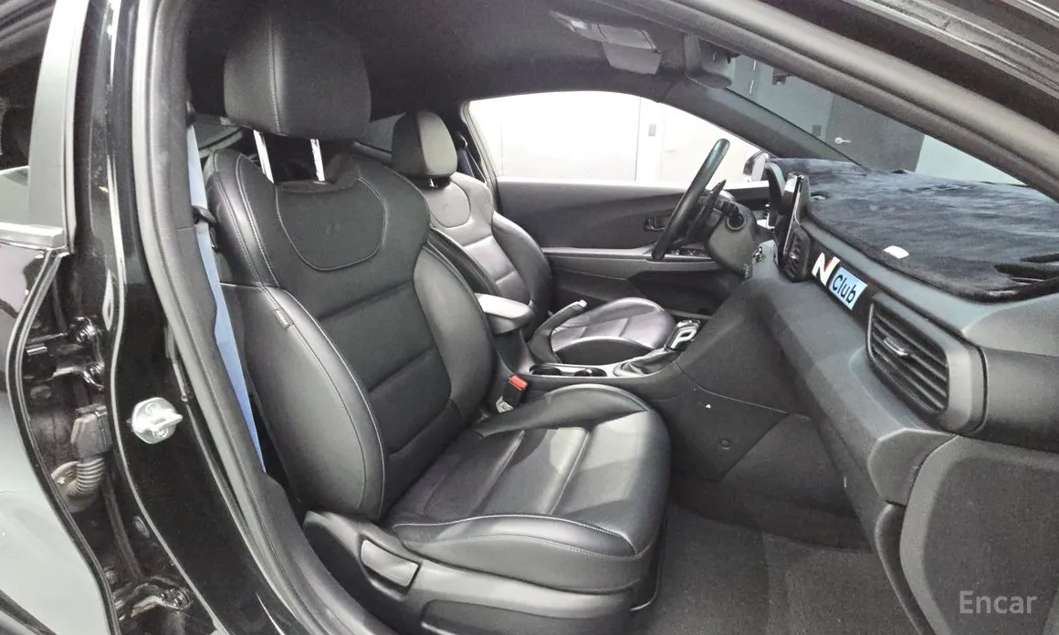 Фото 11 - Hyundai Veloster