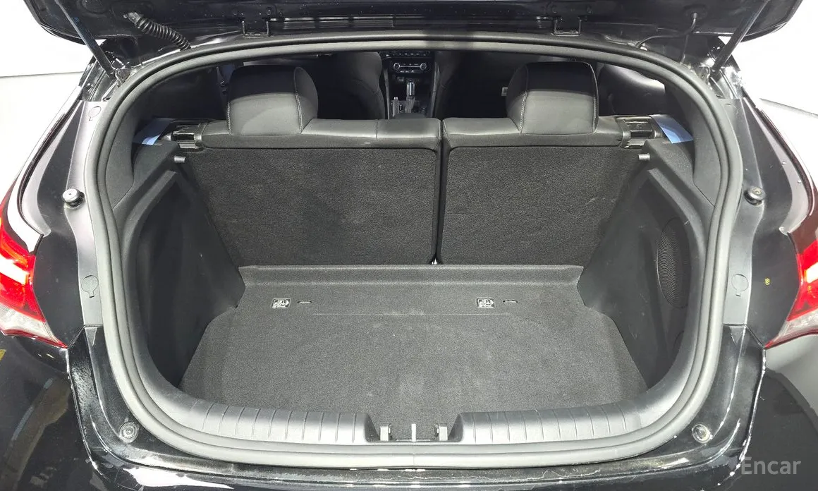 Фото 20 - Hyundai Veloster