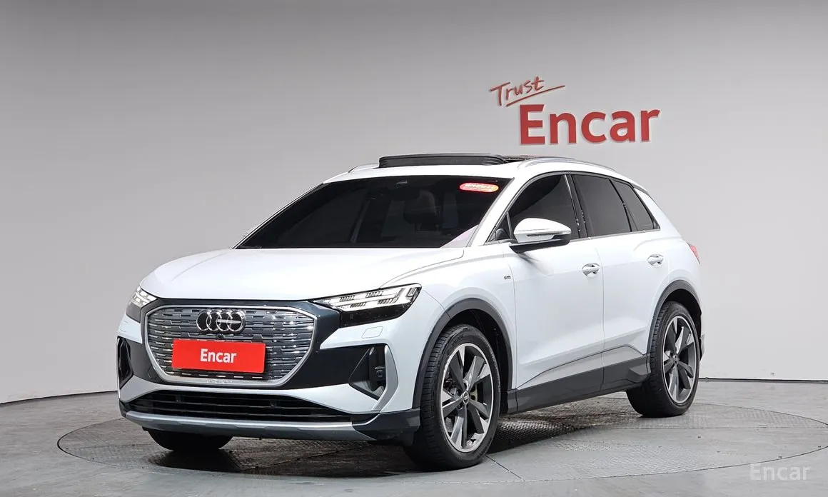 Фото 1 - Audi Q4 e-tron