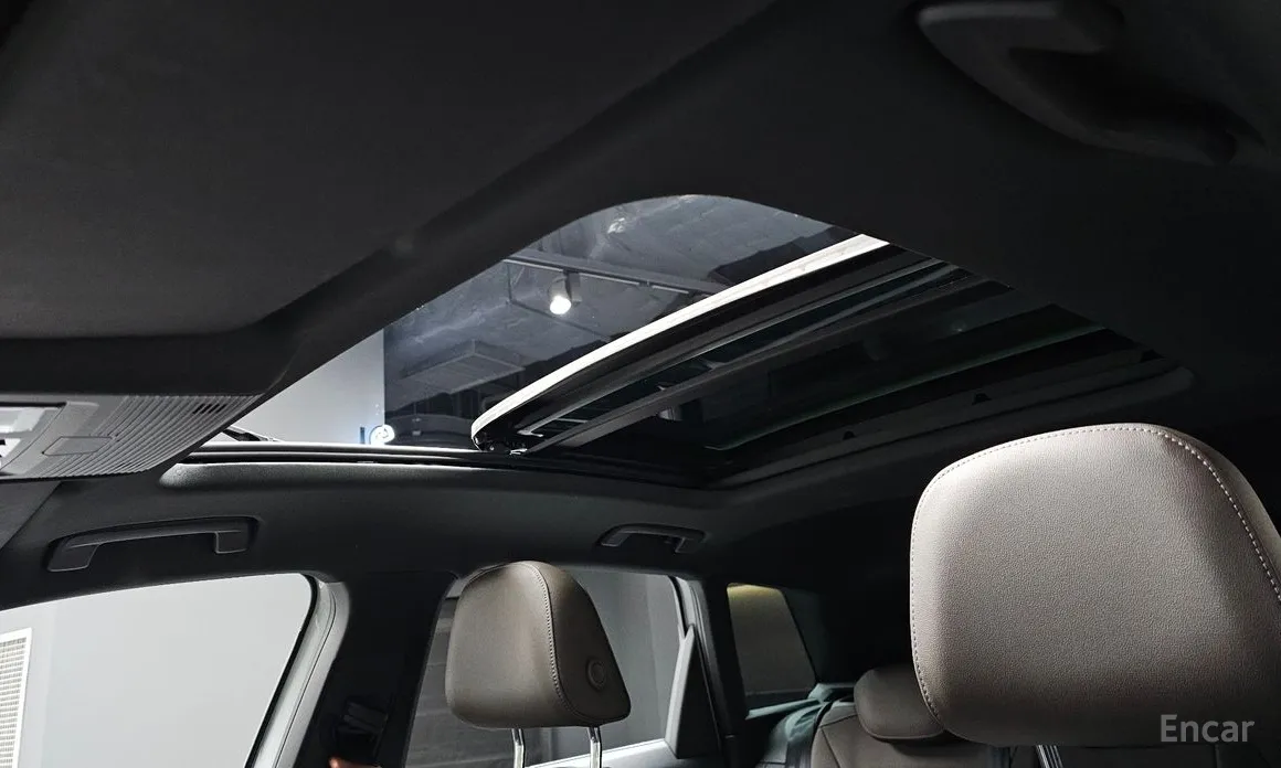 Фото 16 - Audi Q4 e-tron