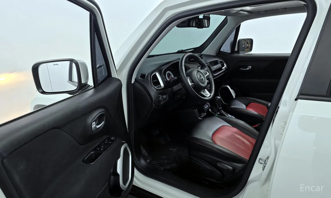 Фото 10 - Jeep Renegade