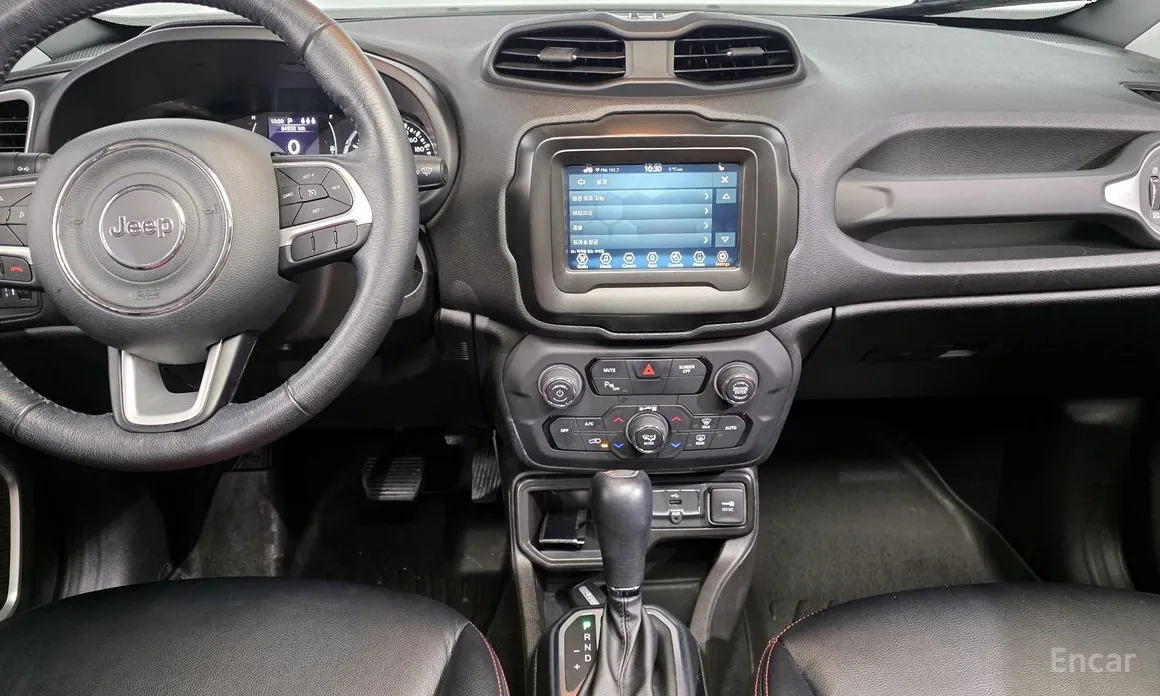 Фото 19 - Jeep Renegade