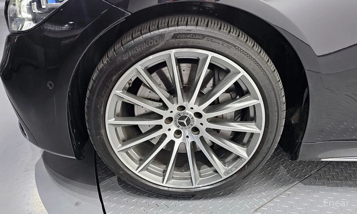 Фото 5 - Mercedes-Benz S-Class