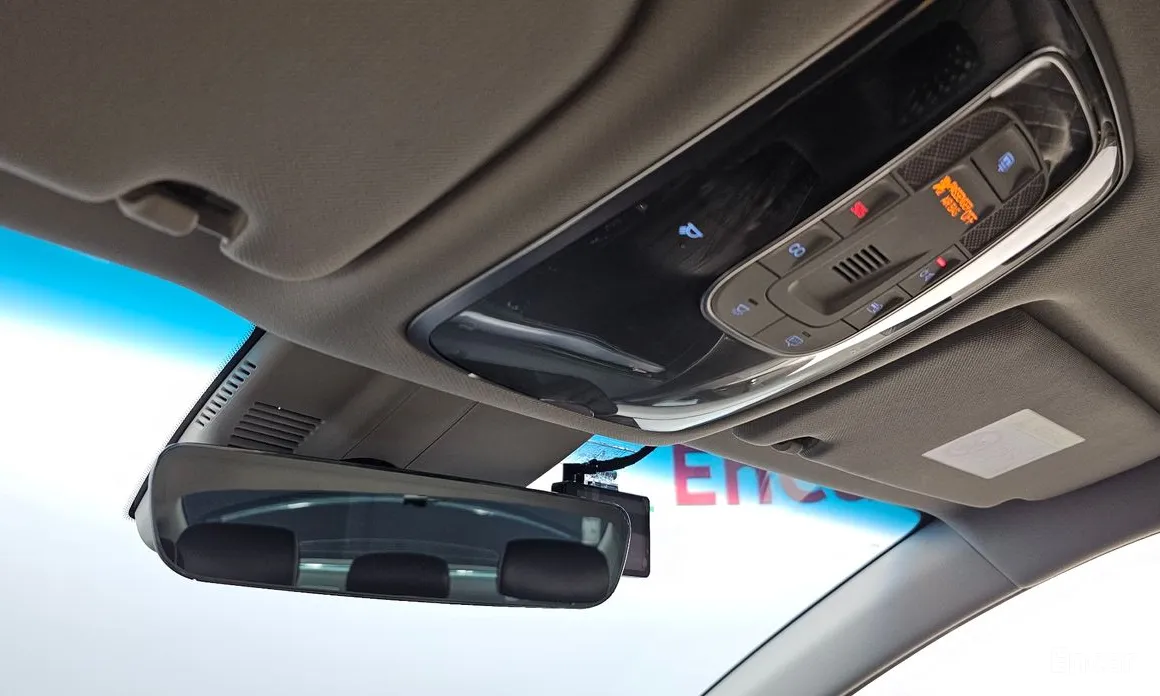 Фото 16 - Genesis G80