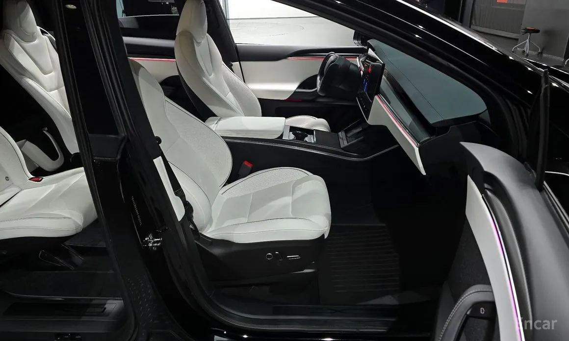 Photo 11 - Tesla Model X