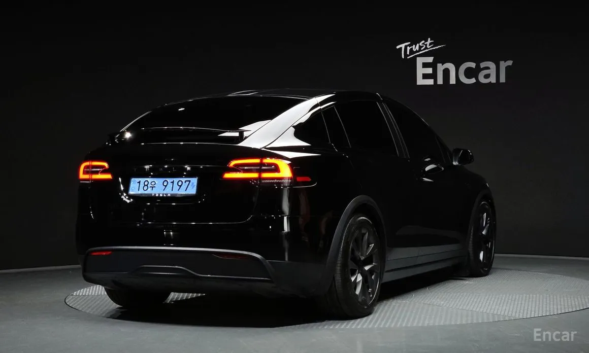 Photo 2 - Tesla Model X