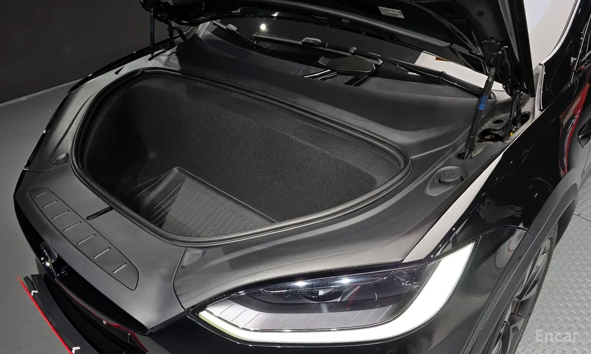 Photo 6 - Tesla Model X