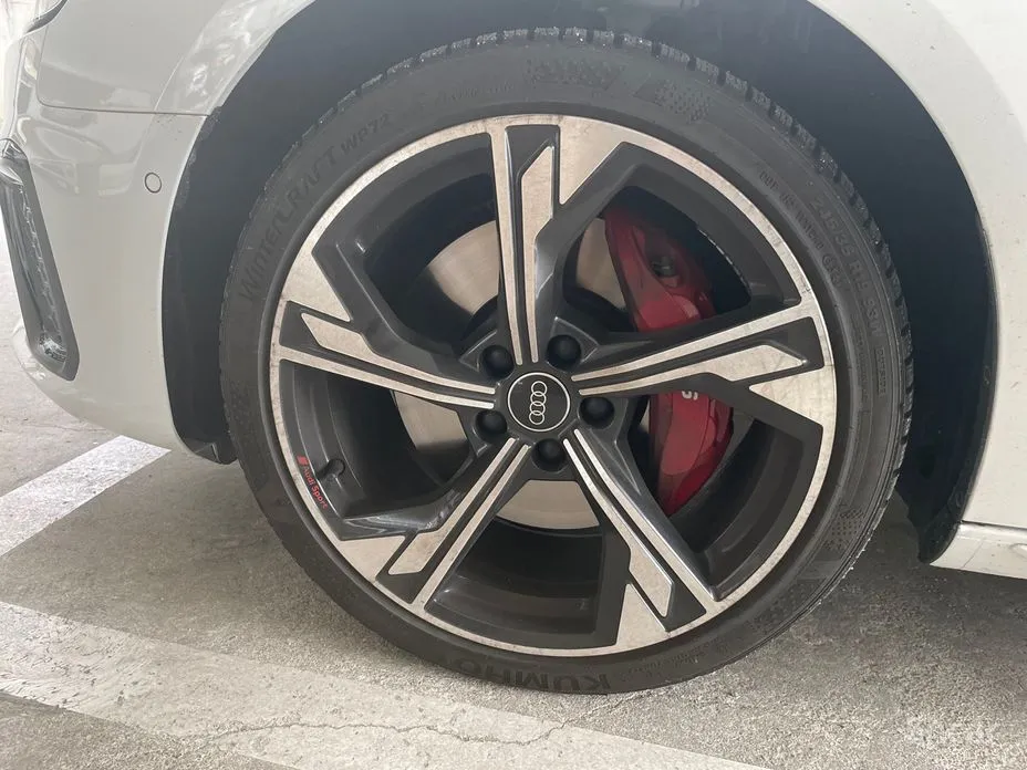 Фото 12 - Audi S4