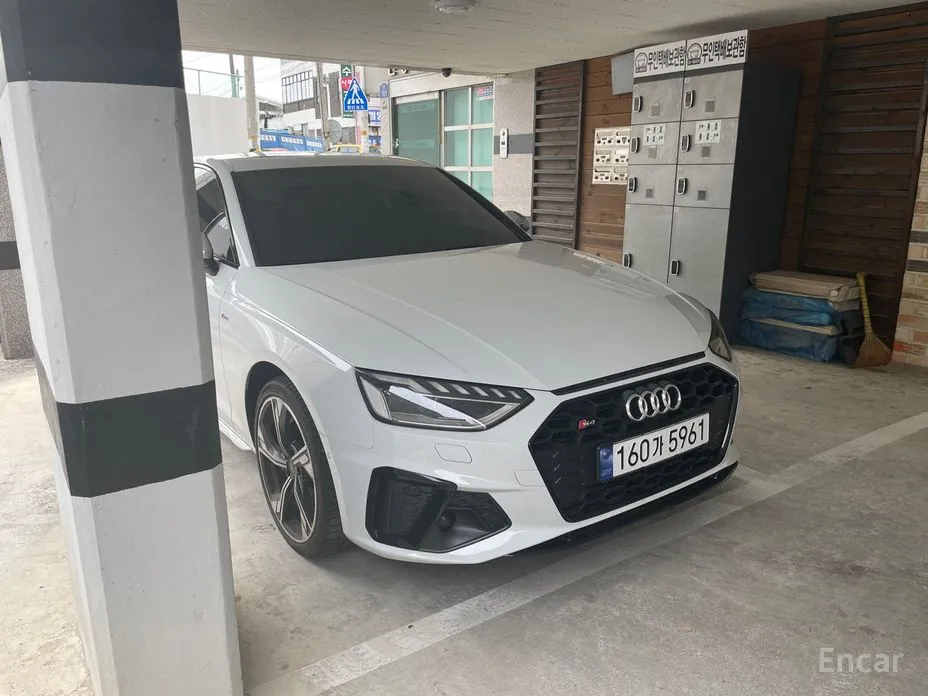 Фото 2 - Audi S4