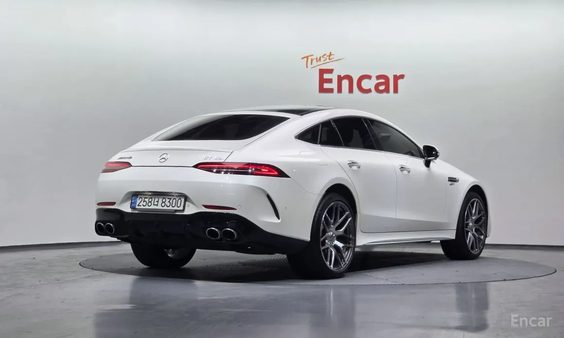 Фото 2 - Mercedes-Benz AMG GT