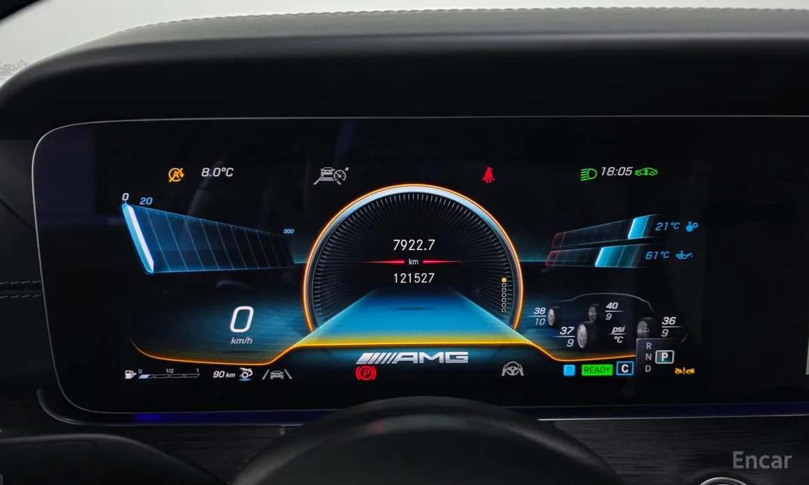 Фото 8 - Mercedes-Benz AMG GT